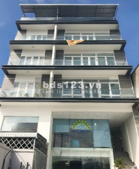 Cho thuê nhà nguyên căn mặt tiền quốc lộ 13, TP Thủ Đức, gần chợ, trường học