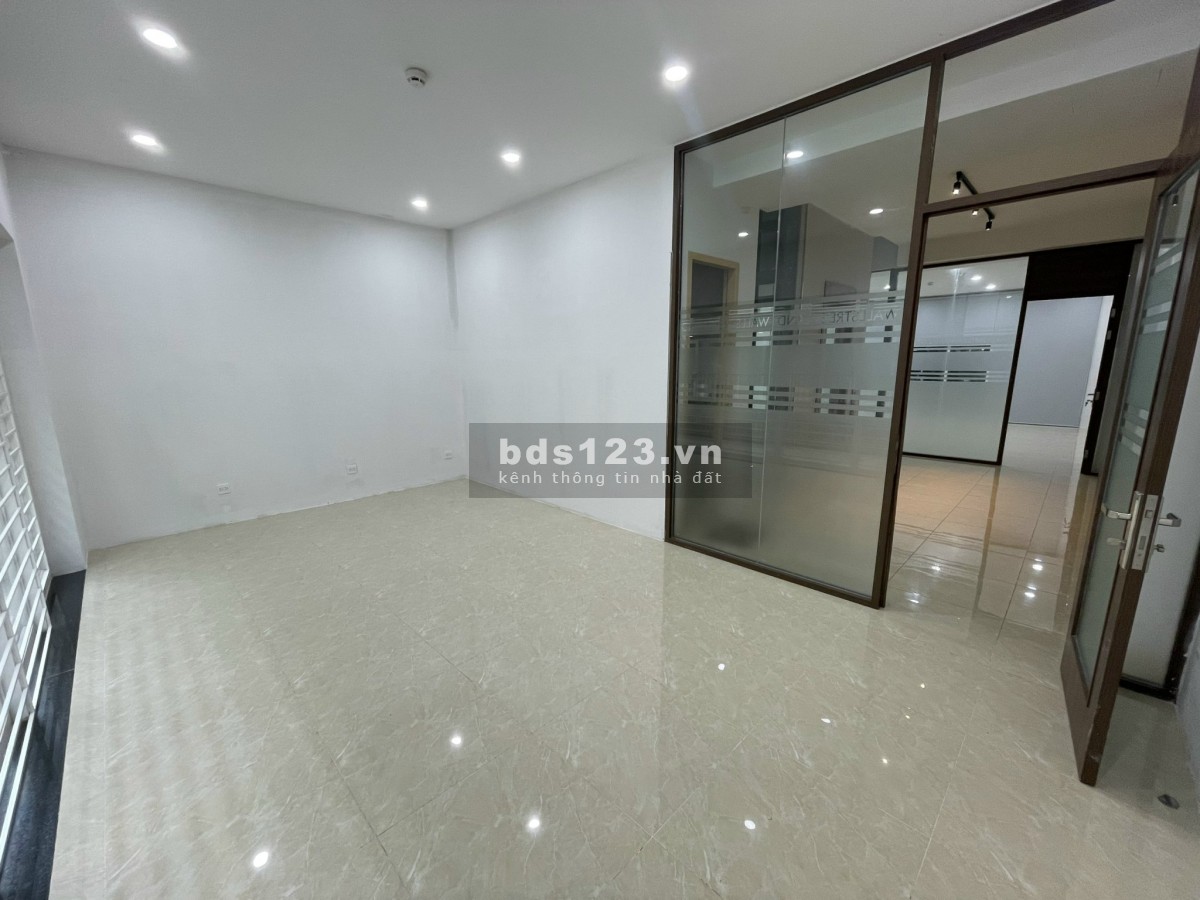 Cho thuê mặt bằng shophouse Nguyễn Cơ Thạch giá chỉ 6000$