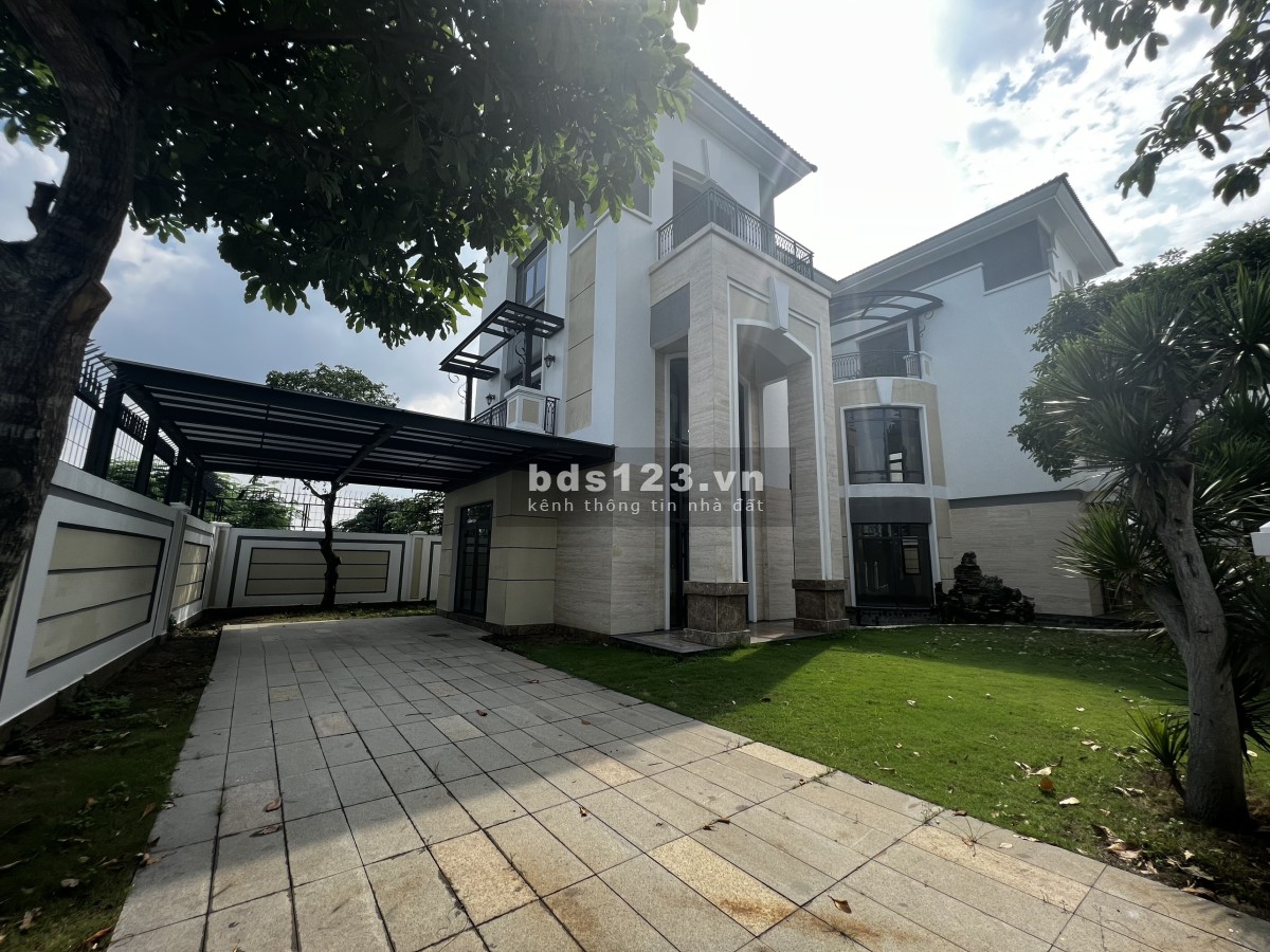 Cần bán căn biệt thự đơn lập 528m² VIP tại khu Compound Verosa Park Khang Điền, Quận 9.
