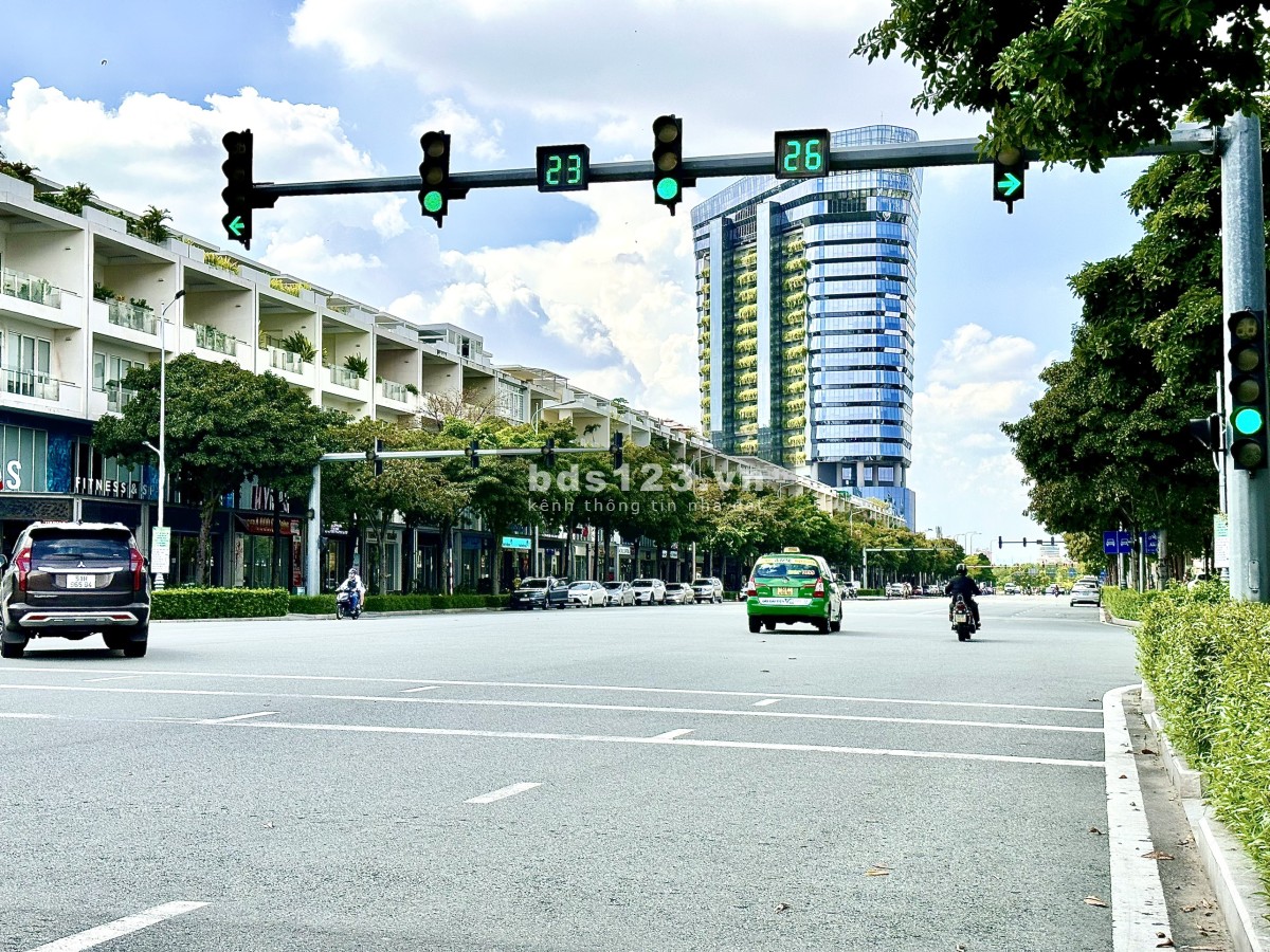 Cho thuê cặp góc Shophouse Nguyễn Cơ Thạch.