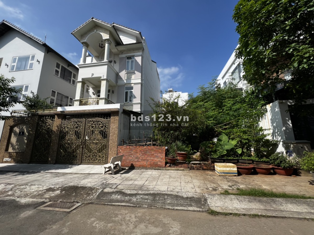 Bán lô đất biệt thự khu Đông Thủ Thiêm, Bình Trưng Đông, Quận 2, giá 90 triệu/m²