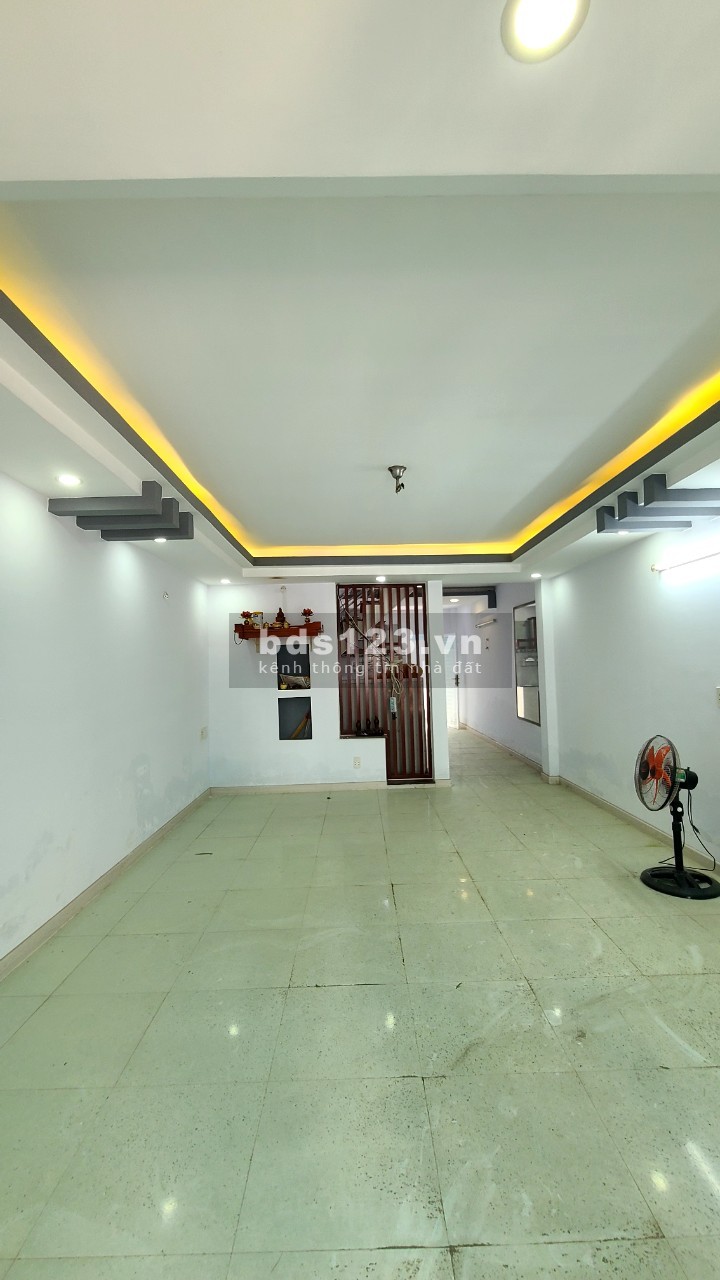 Bán nhà Huỳnh Tấn Phát Quận 7, 63m, 2 tầng, hoàn công đủ, ko lộ giới chỉ 5 tỷ 6