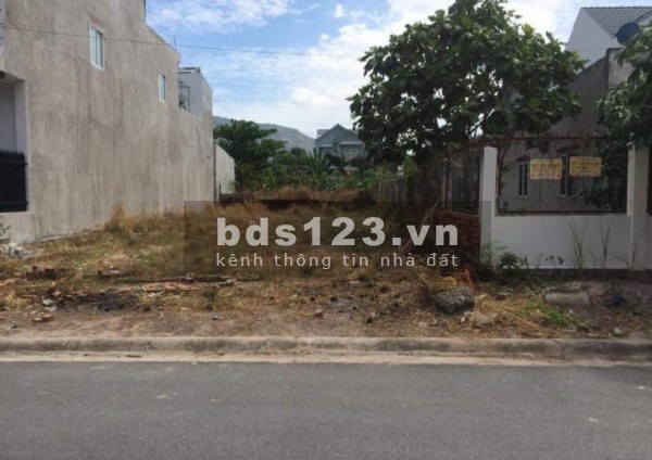 Cần bán 300m² đất thổ cư, dân cư đông, gần chợ, trường học, cách QL13 chỉ 200m
