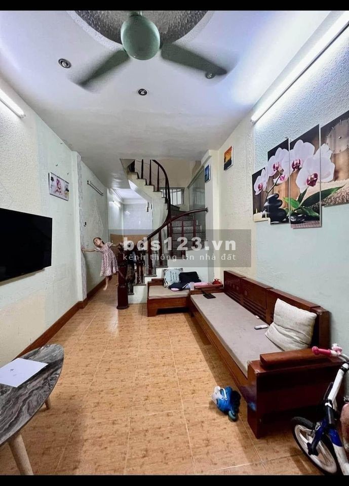 Chính chủ bán gấp nhà Phú Diễn, 65m2*3 tầng, gần các trường ĐH, ngõ Bagac, 50m ra đường oto, 4.5tỷ