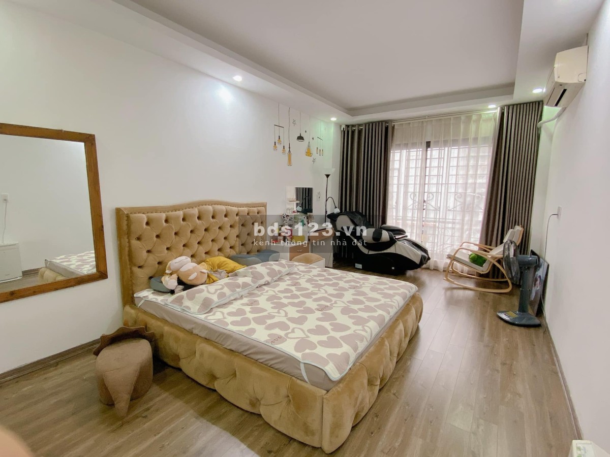 Chính chủ cần bán nhà Phạm Văn Văn Đồng 50m2 ô tô vào nhà kinh doanh nhà đẹp giá nhỉnh 8 tỷ.