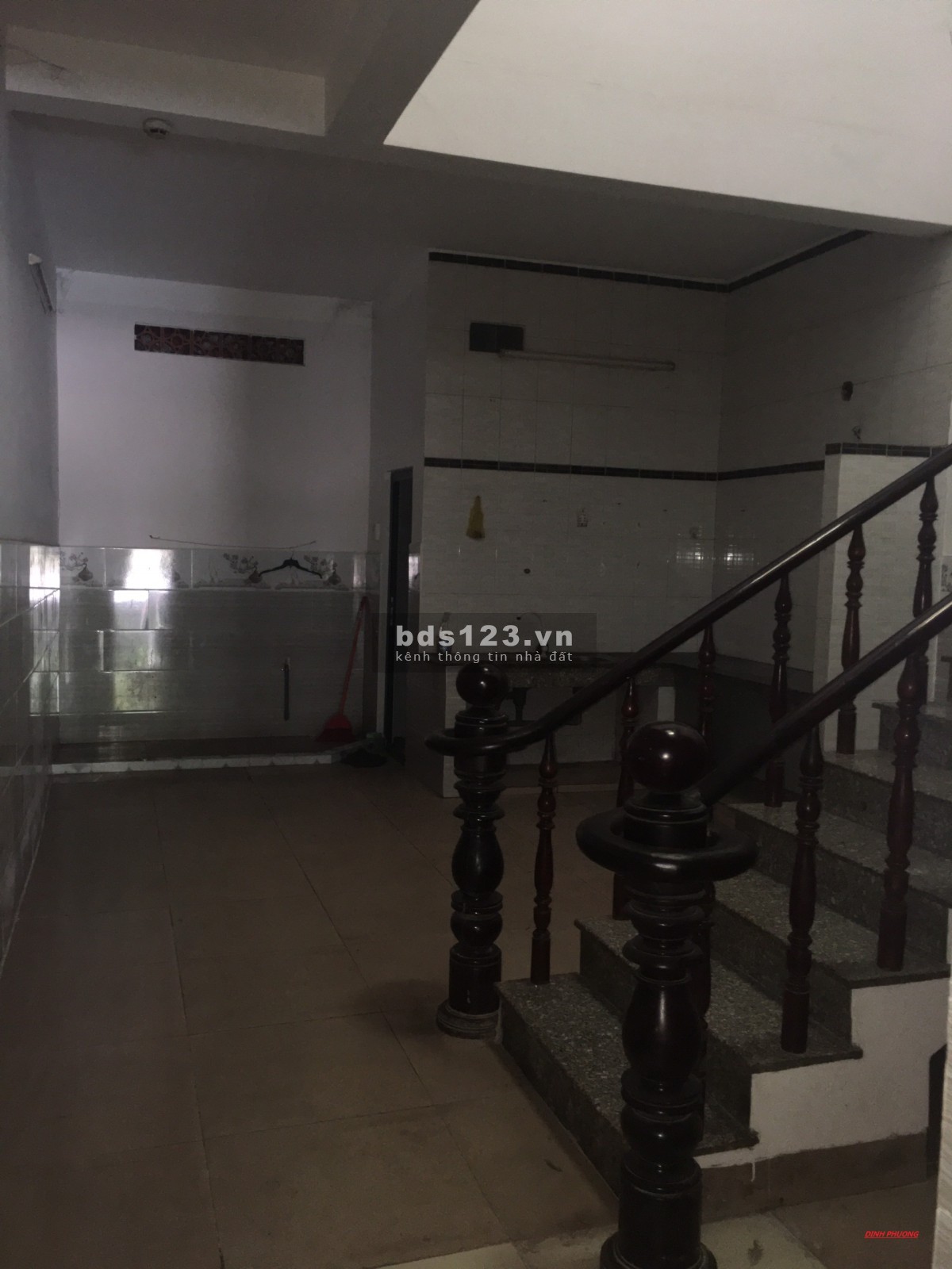 Cho thuê mặt bằng kinh doanh (nhà ở) diện tích 4x25 (100m2) mặt tiền đường Trần Văn Giàu