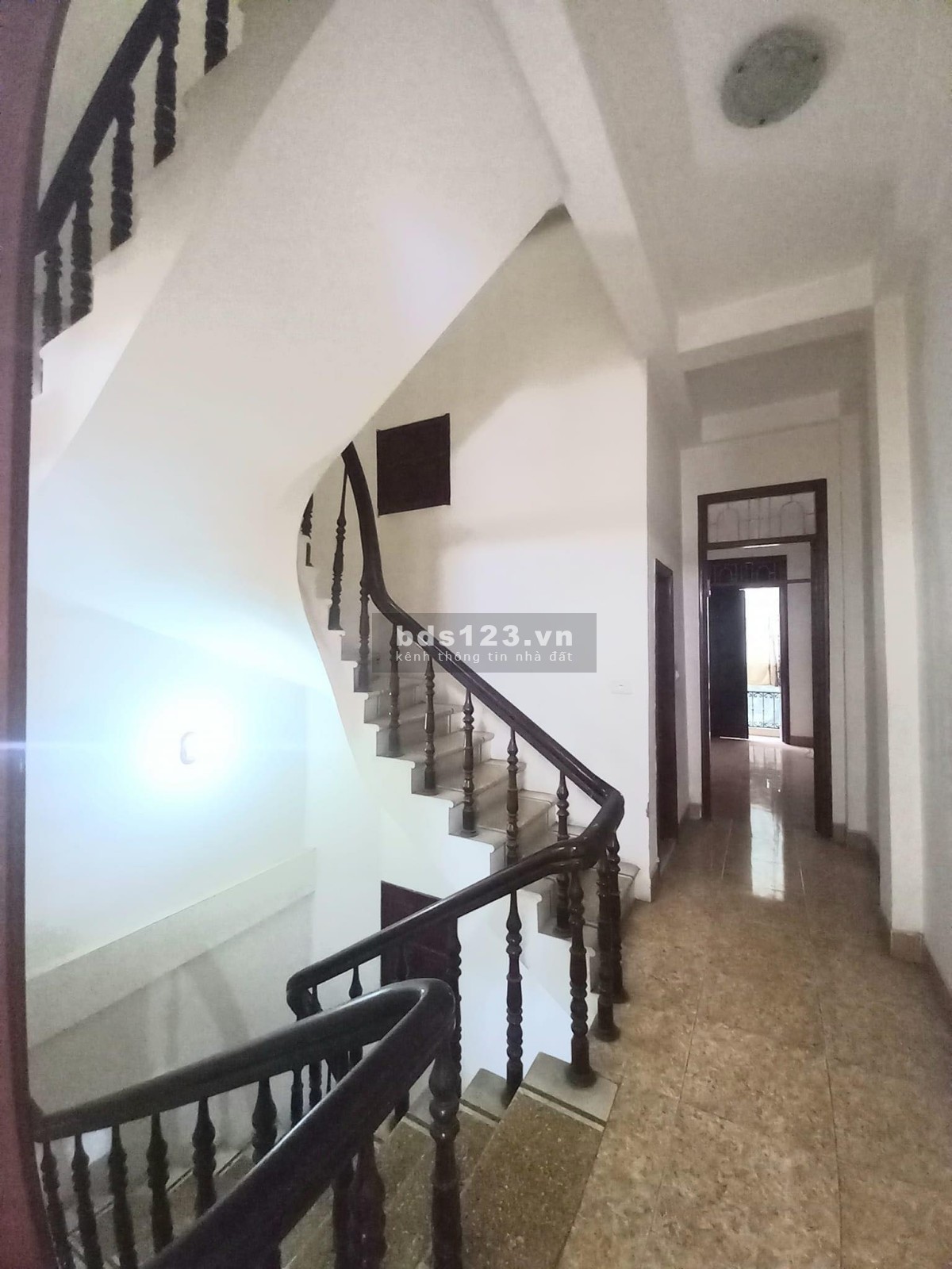 Cực hót! Bán nhà ngõ gốc Đề DT 54m2, 4 tầng, mặt tiền 4m, giá bán nhỉnh 5 tỷ