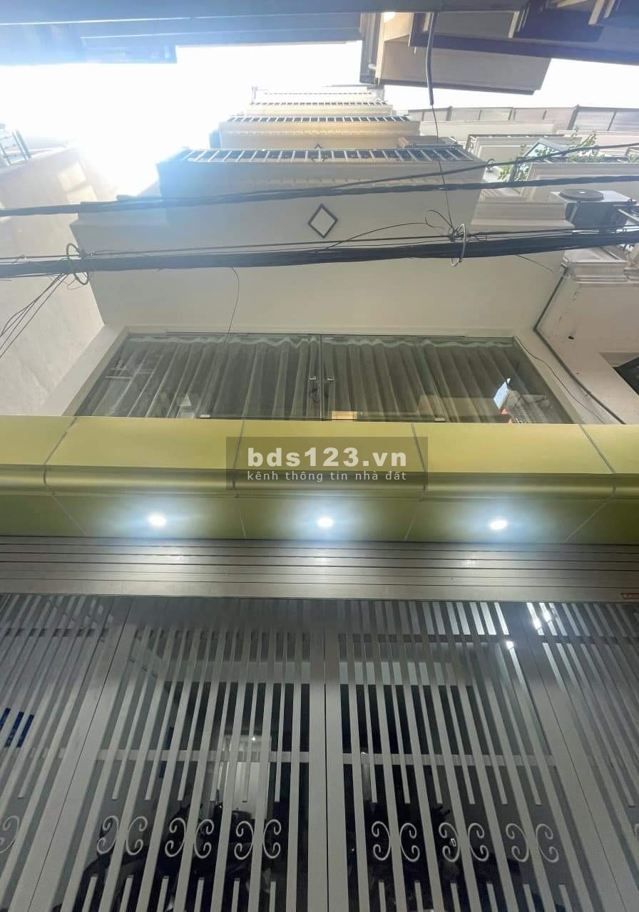 Cần tiền bán gấp nhà 7 tầng, Phố Trương Định, thang máy,DT75m, thang máy, hiệu xuất cao,chào 12.5 tỷ