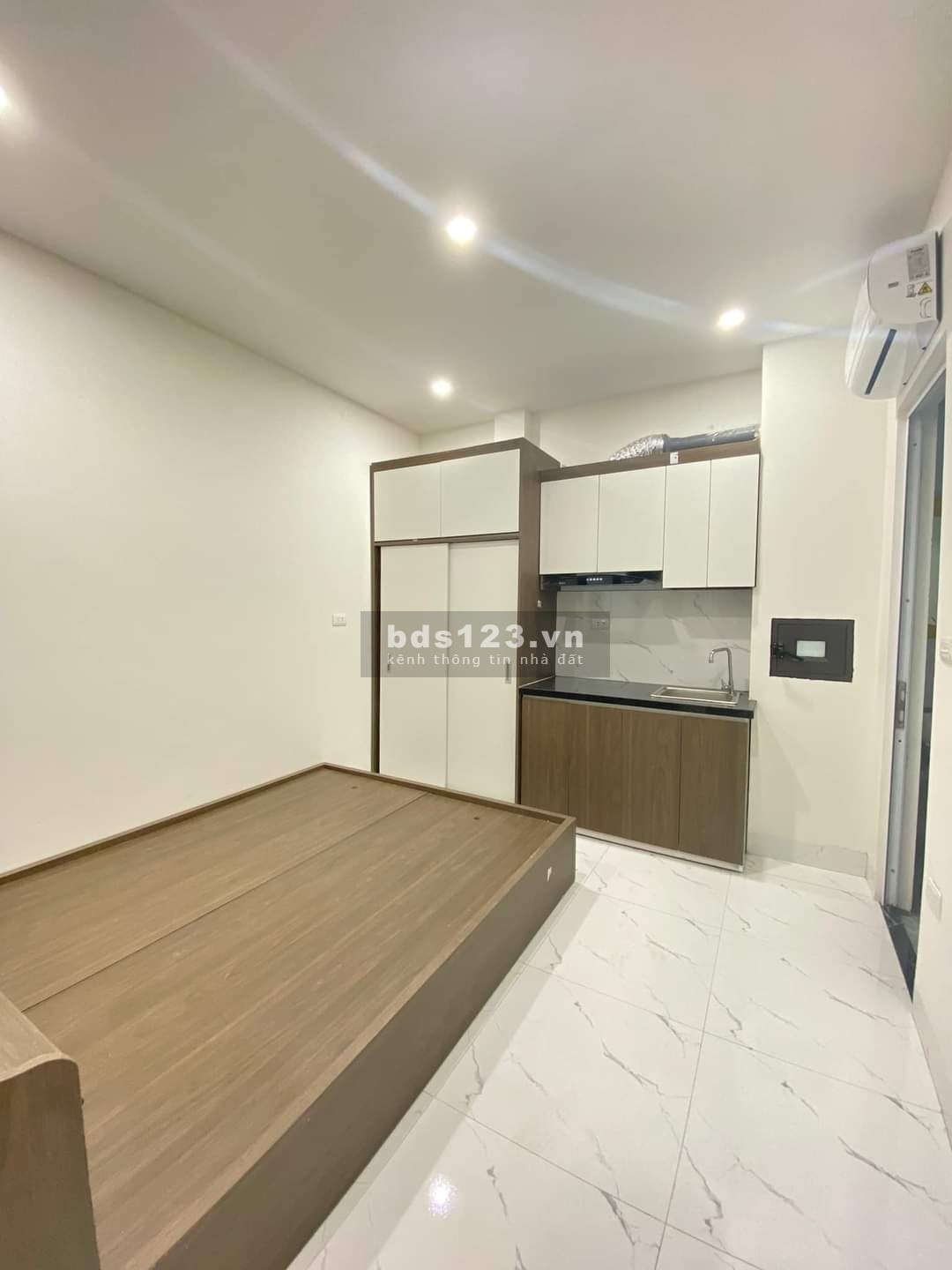 Cần tiền bán gấp nhà 7 tầng, Phố Trương Định, thang máy,DT75m, thang máy, hiệu xuất cao,chào 12.5 tỷ