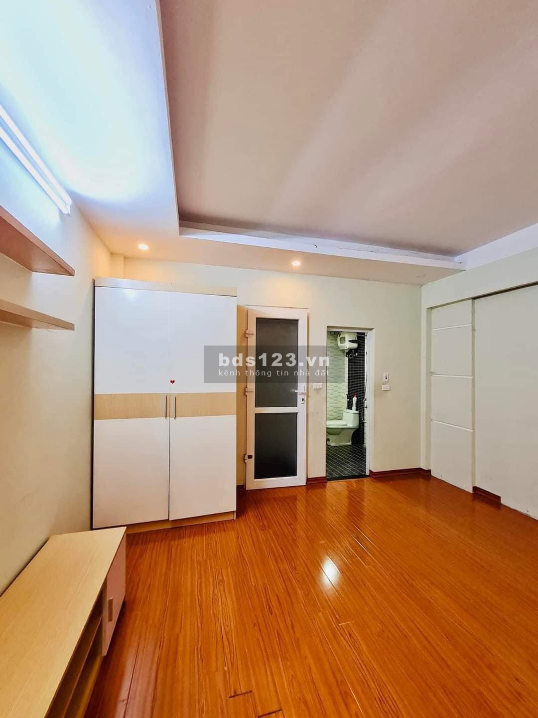 Hot! Chỉ 2,95 Tỷ Có Ngay Nhà 4T Phố Đào Tấn, 3m Ra Oto Tránh, Sổ Đỏ Vuông Vắn, Có TL
