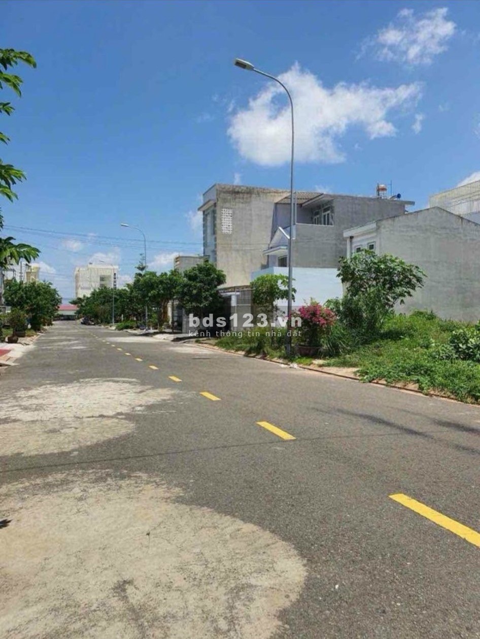 Bán Đất Ngợp, DT 389m2(10x38) ngay Trần Văn Chẩm, Phước Vĩnh An, CC, SHR, 610tr