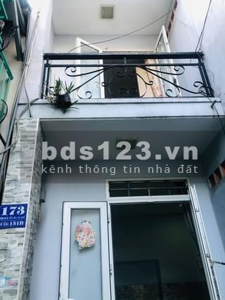 Chính chủ cần bán gấp nhà mặt tiền thụt 50m. Giấy tờ pháp lý minh bạch, giao nhà ngay.