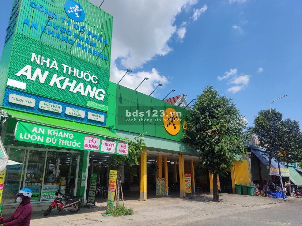 Cần bán 300m² đất thổ cư, dân cư đông, gần chợ, trường học, cách QL13 chỉ 200m
