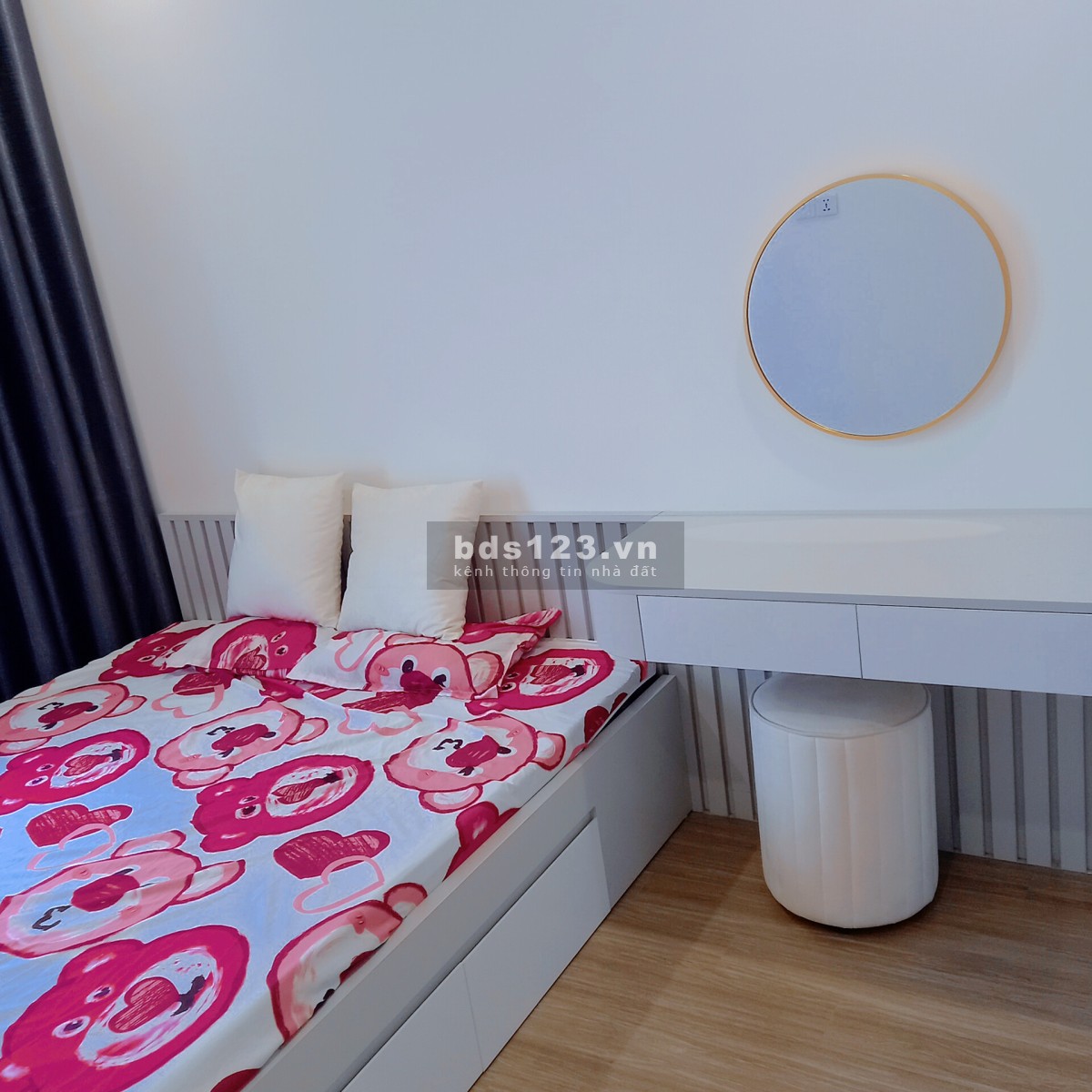 Bán căn hộ 1PN + Full đồ tại Vinhomes Smart City có thương lượng
