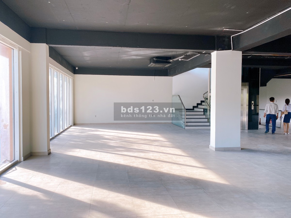 Cho thuê cặp Shophouse Nguyễn Cơ Thạch quận 2 giá 320 triệu/ tháng