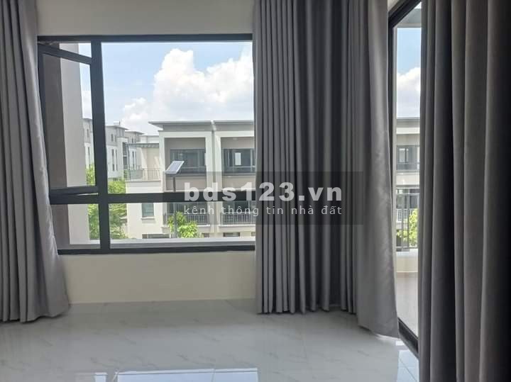 Nhà mặt tiền giá tốt - chốt ngay!!! View sông Quận 2, giá chỉ 2tỷ550