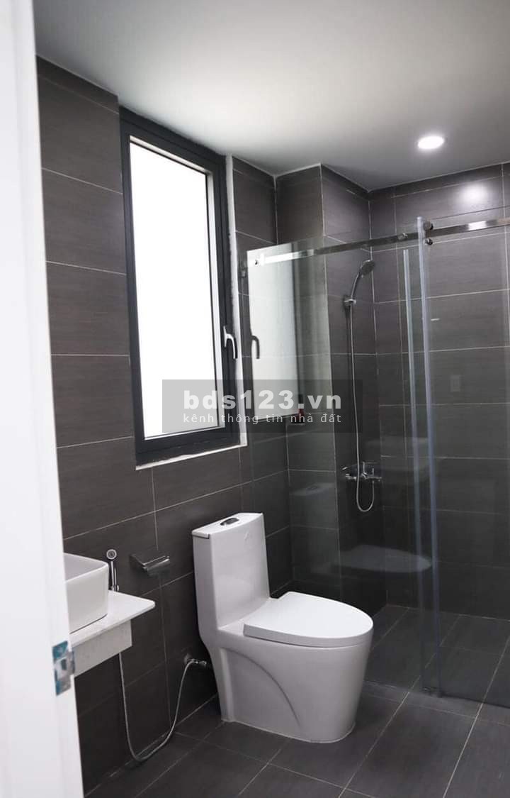 Nhà mặt tiền giá tốt - chốt ngay!!! View sông Quận 2, giá chỉ 2tỷ550