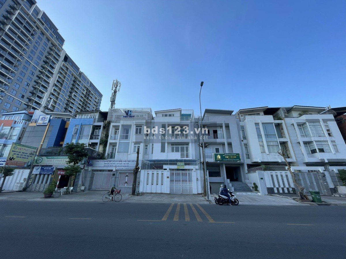 Bán nhà mặt tiền Tạ Hiện quận 2 giá 32tỷ
