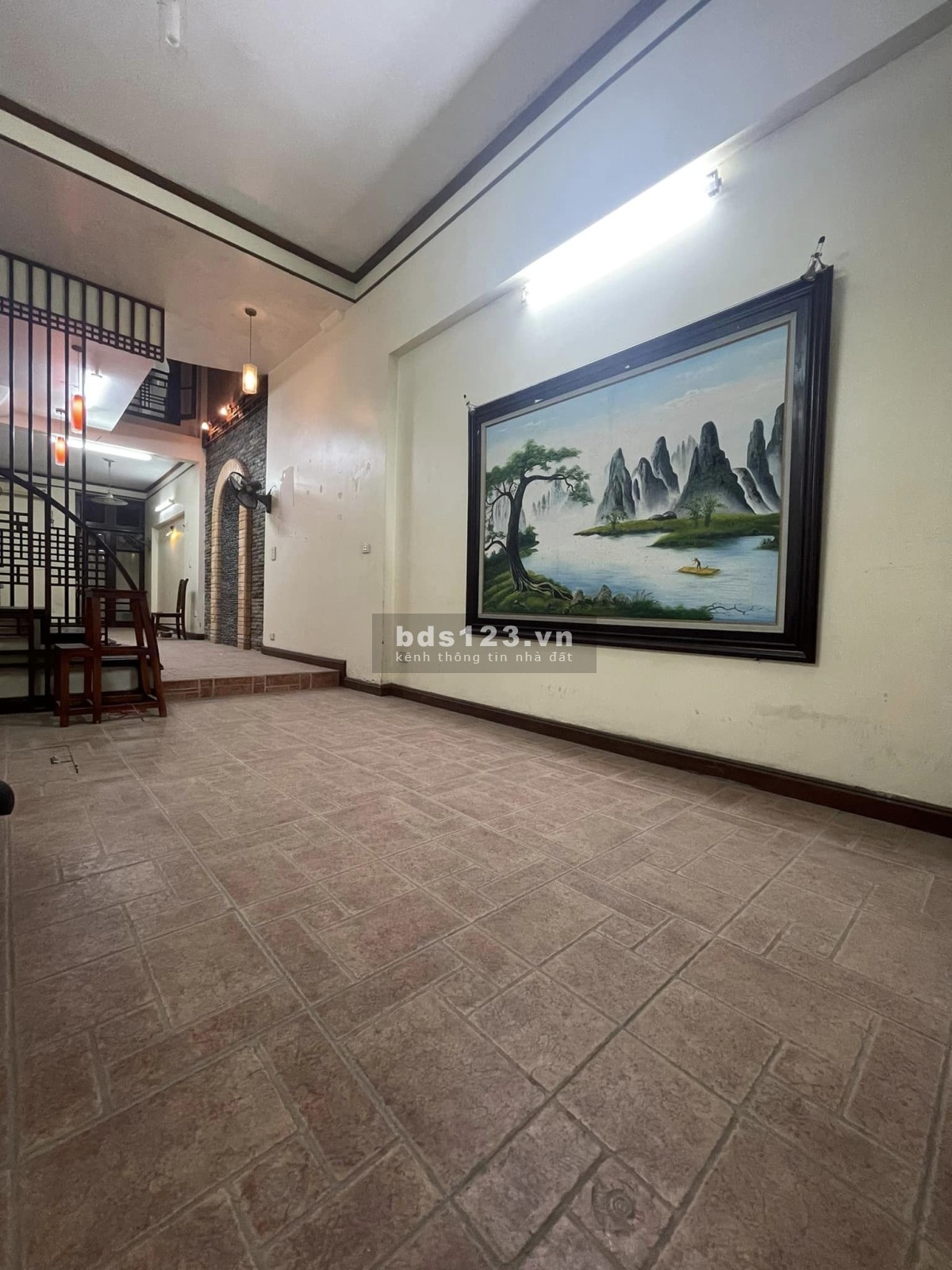 Bán nhà phố Hoàng Cầu, Đống Đa, ngõ ô tô tránh, nở hậu, vỉa hè.
