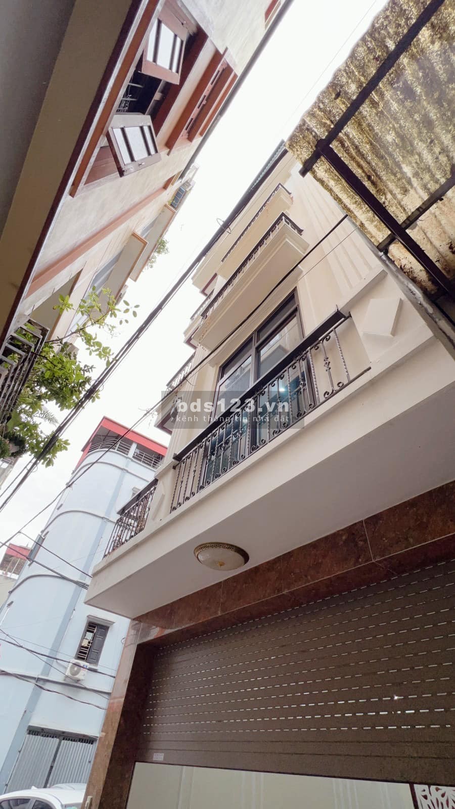 Bán nhà Phú Diễn, Bắc Từ Liêm, 45m2, ô tô vào nhà, kinh doanh, nhà siêu đẹp, giá nhỉnh 5 tỷ.