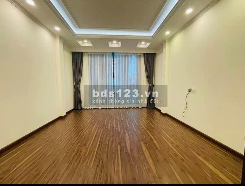 Bán nhà đẹp Phú Diễn Từ Liêm 45M2*5T, gara oto, kinh doanh, ngõ thông, gần trường học giá chỉ 5,38tỷ