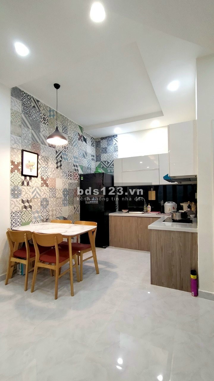 Bán nhà Đường Nguyễn Thượng Hiền, Phường 5, Quận Bình Thạnh.