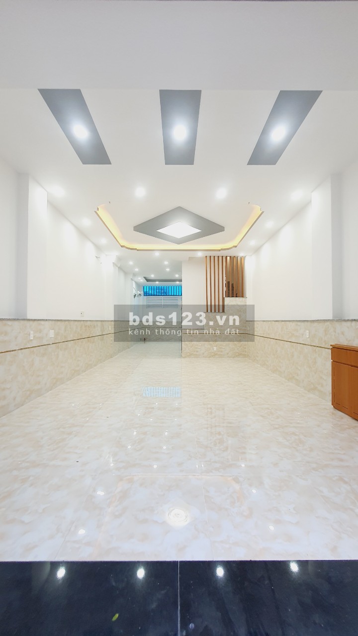 Cho thuê Văn phòng trung tâm quận 12, DTSD 375m2, có thang máy, giá hấp dẫn 17 tr tháng