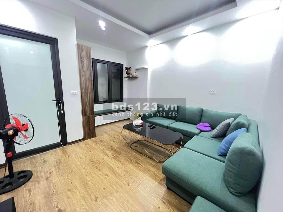 CẦN BÁN NHÀ CỔ NHUẾ TỪ LIÊM 31m 5 TẦNG GẦN KHU ĐÔ THỊ THÀNH PHỐ GIAO LƯU DÂN TRÍ TIỆN ÍCH GIÁ 3.8 TỶ