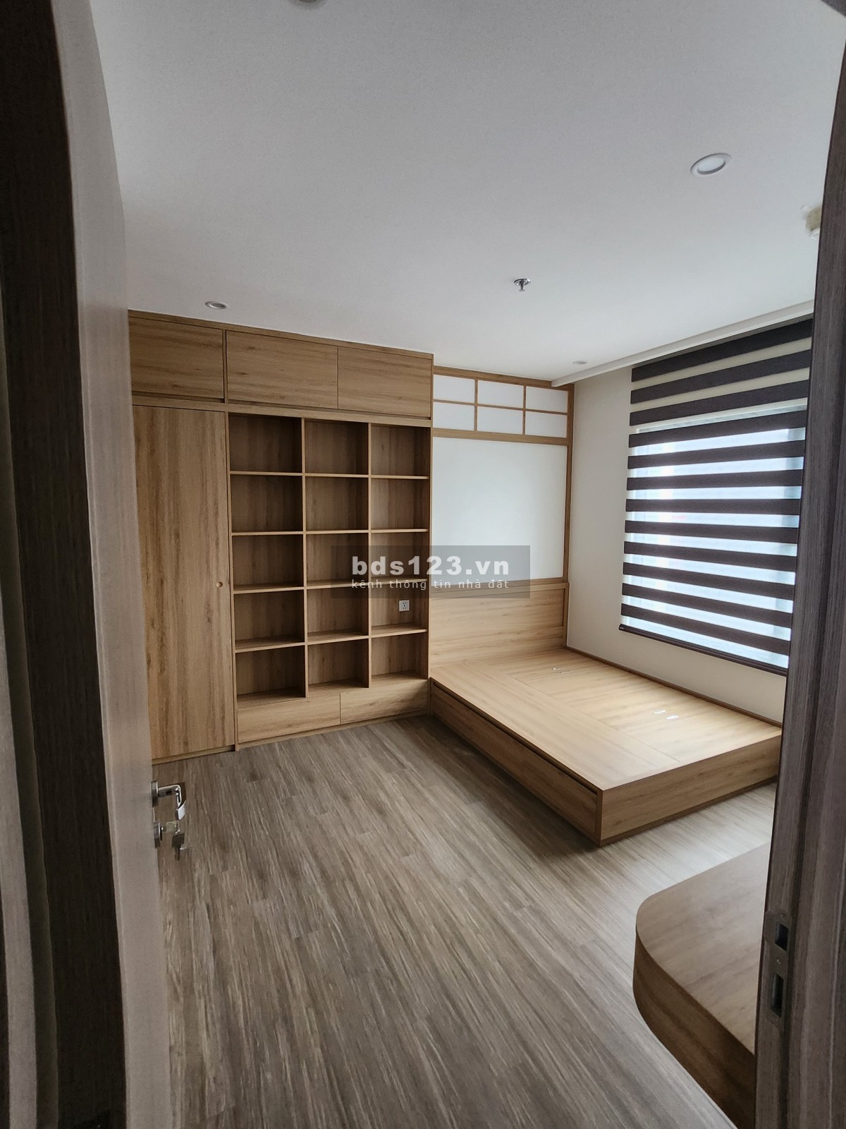 Chủ nhà Hàn Quốc cho thuê 3 phòng ngủ, 88m2, đầy đủ nội thất, giá 16 triệu tại Vinhomes Smart City