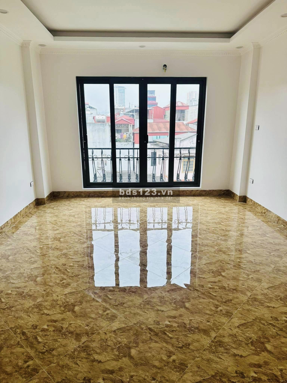 Bán nhà Vương Thừa Vũ, DT 32m² x 6 tầng mới xây, 70m ra mặt phố, ngõ rộng thoáng, giá chỉ 4,7 tỷ