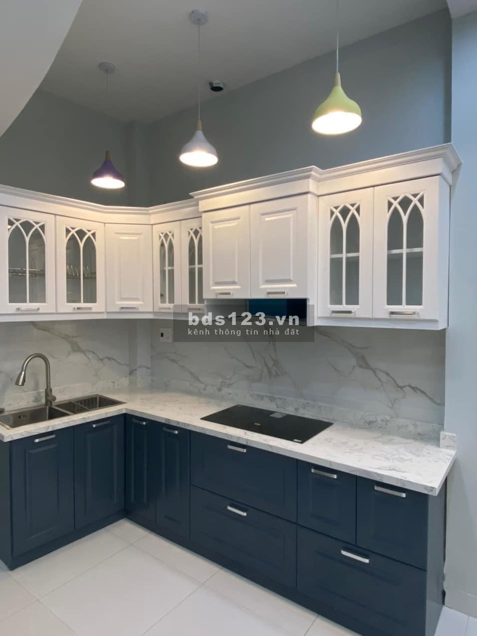 Chủ cần bán nhà Cầu Giấy, DT 45m² x 5 tầng, cửa khóa số chống trộm thông minh, giá nhỉnh 6 tỷ