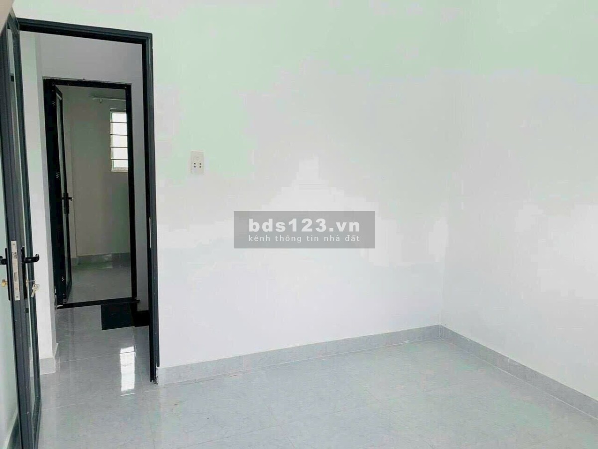 Bán nhà đẹp Gò Vấp, kết cấu 2 tầng, 2 phòng ngủ, đường Thống Nhất, chỉ 2.69 tỷ.
