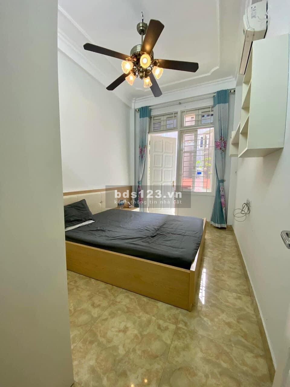 Cực HOT! Bán nhà Tứ Liên Tây Hồ, 2 ô tô đỗ cửa, DT 40m², mặt 6,2m, giá 8 tỷ TL mạnh