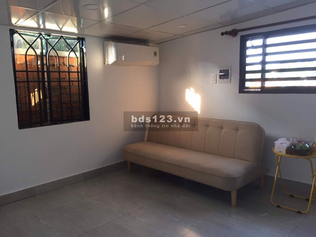 Bán nhà ngay cầu Nguyễn Văn Cừ trung tâm quận 1, quận 5, quận 7