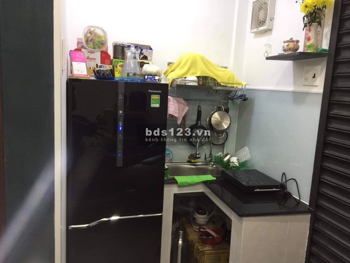 Bán nhà ngay cầu Nguyễn Văn Cừ trung tâm quận 1, quận 5, quận 7