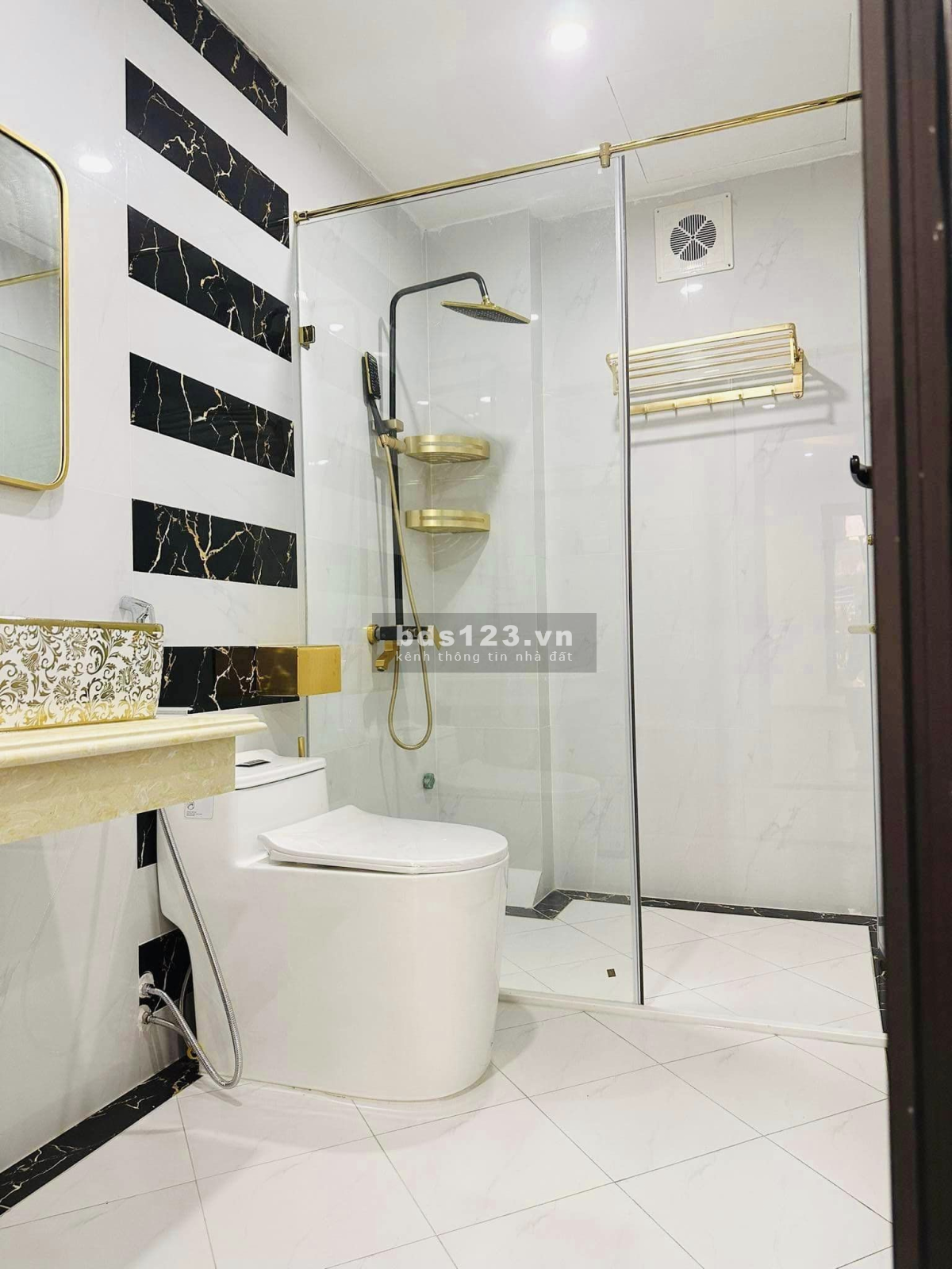 Bán nhà Vương Thừa Vũ, DT 32m² x 6 tầng mới xây, 70m ra mặt phố, ngõ rộng thoáng, giá chỉ 4,7 tỷ