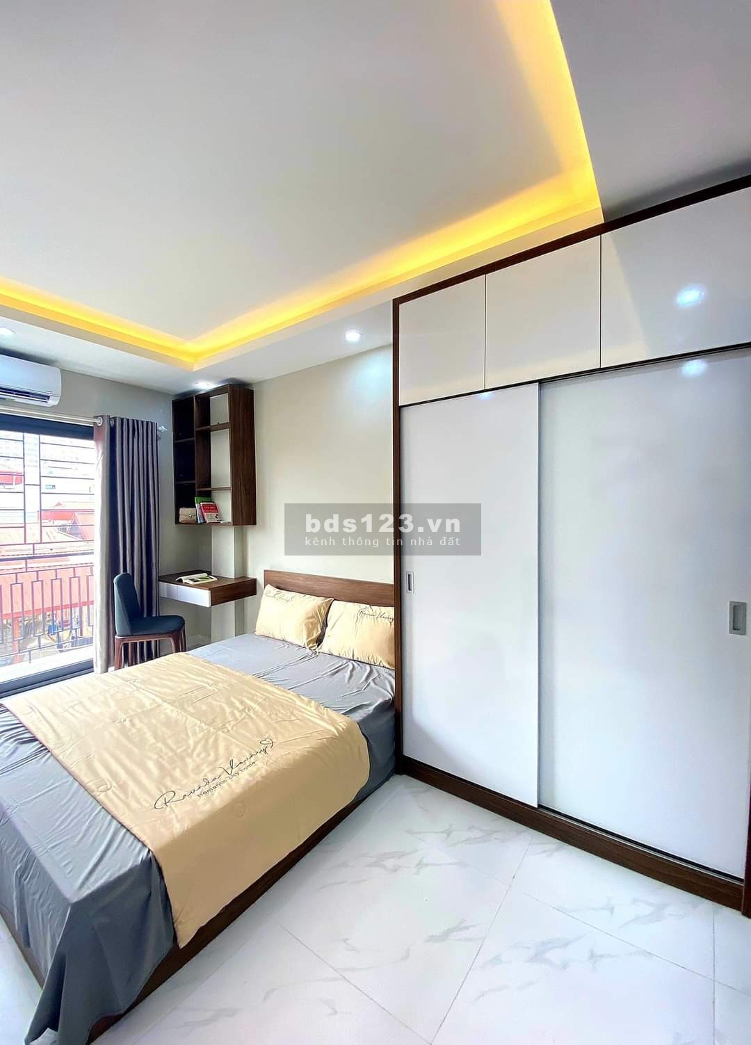 Cần bán tòa nhà mới đẹp Quận Hoàng Mai, Phố Nguyễn Đức Cảnh, DT110x7 Tầng, thang máy, chào 18.7 tỷ