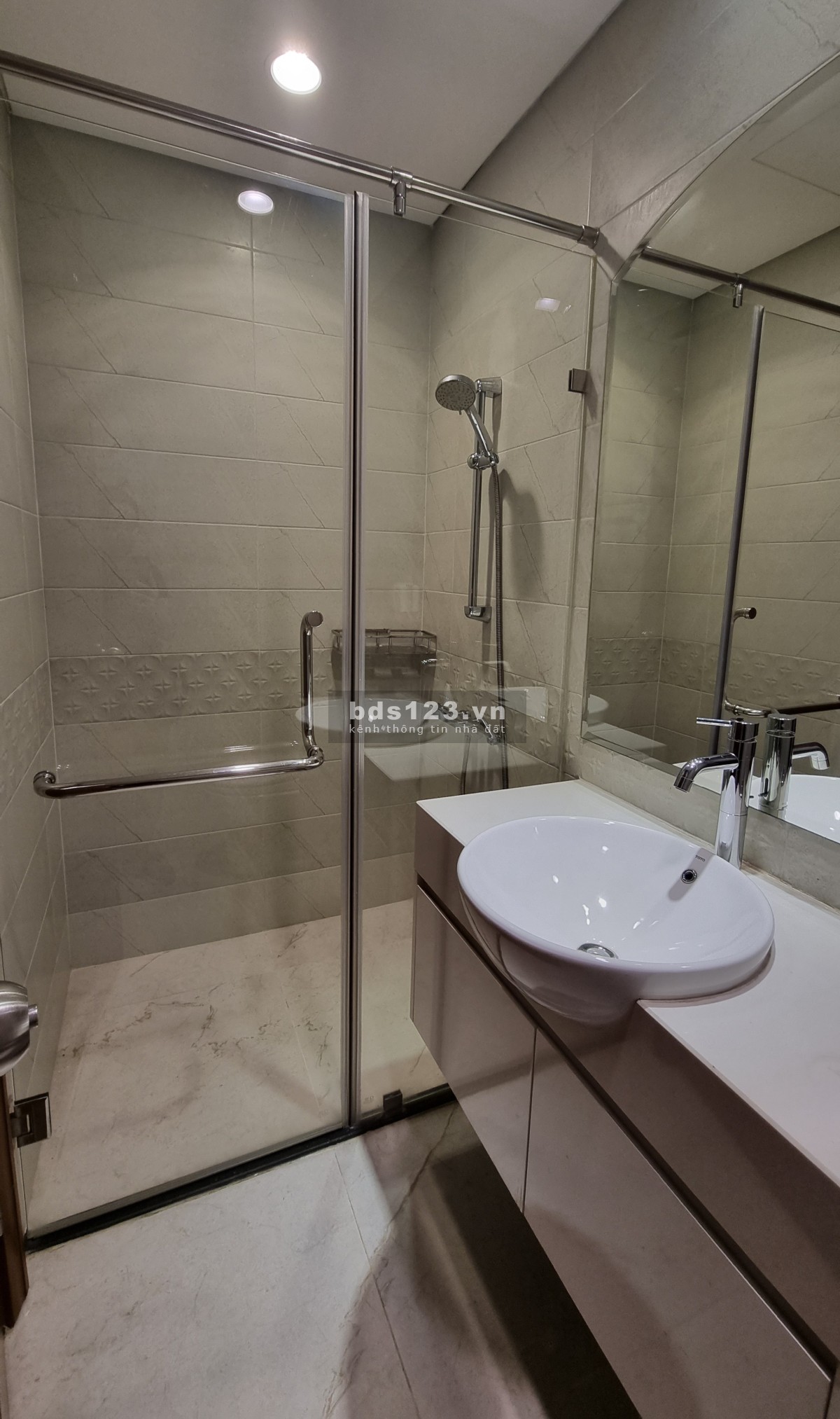 Căn hộ 2pn, 2wc, Vinhomes Central Park, tòa C3 - 22 triệu/tháng