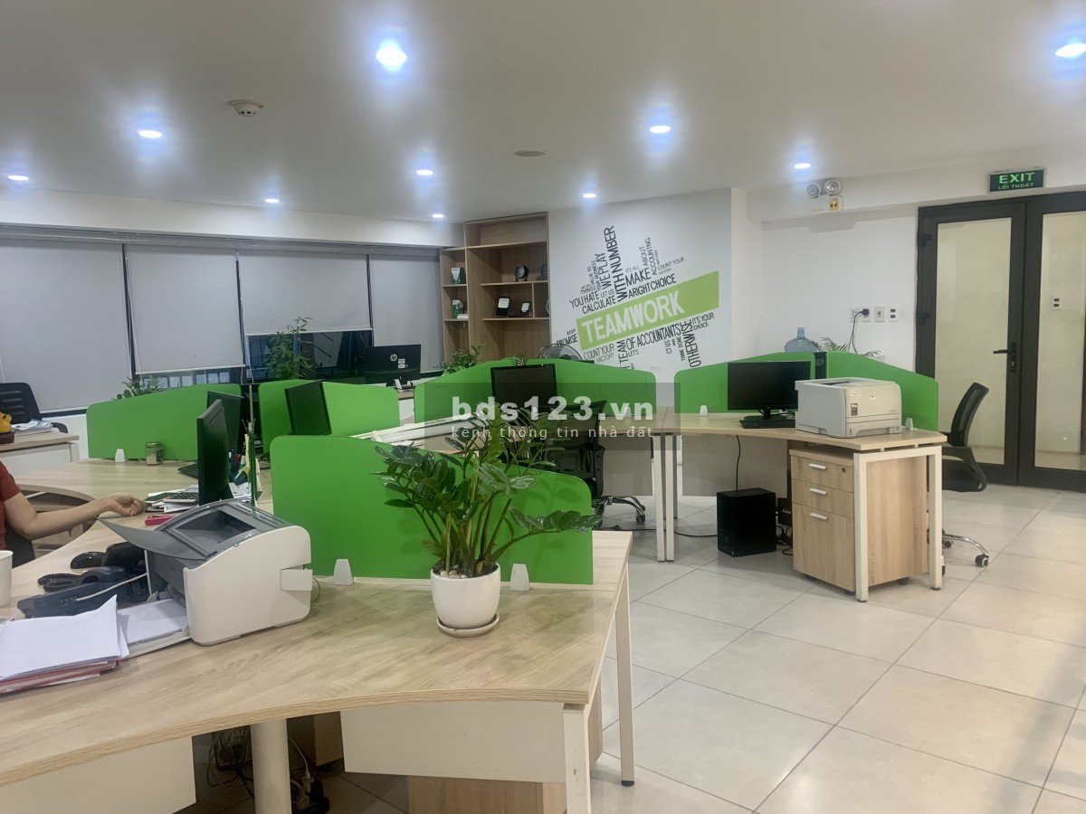 Cần cho thuê văn phòng full nội thất và các thiệt bị