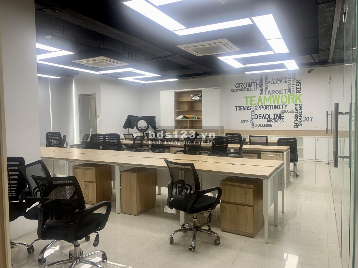 Cần cho thuê văn phòng full nội thất và các thiệt bị