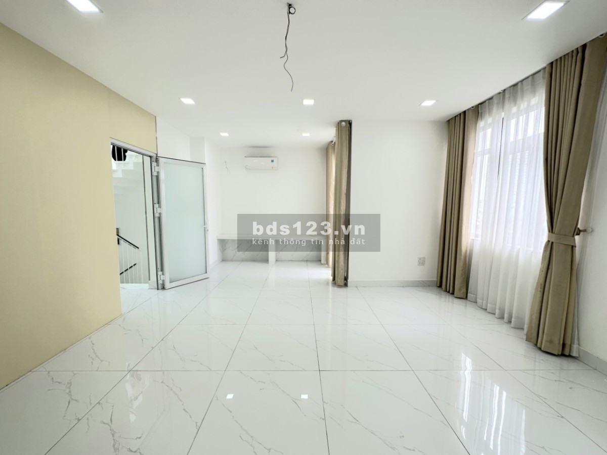 Cho thuê căn góc Mystery view siêu đẹp, nhà mới tinh giá 140 triệu