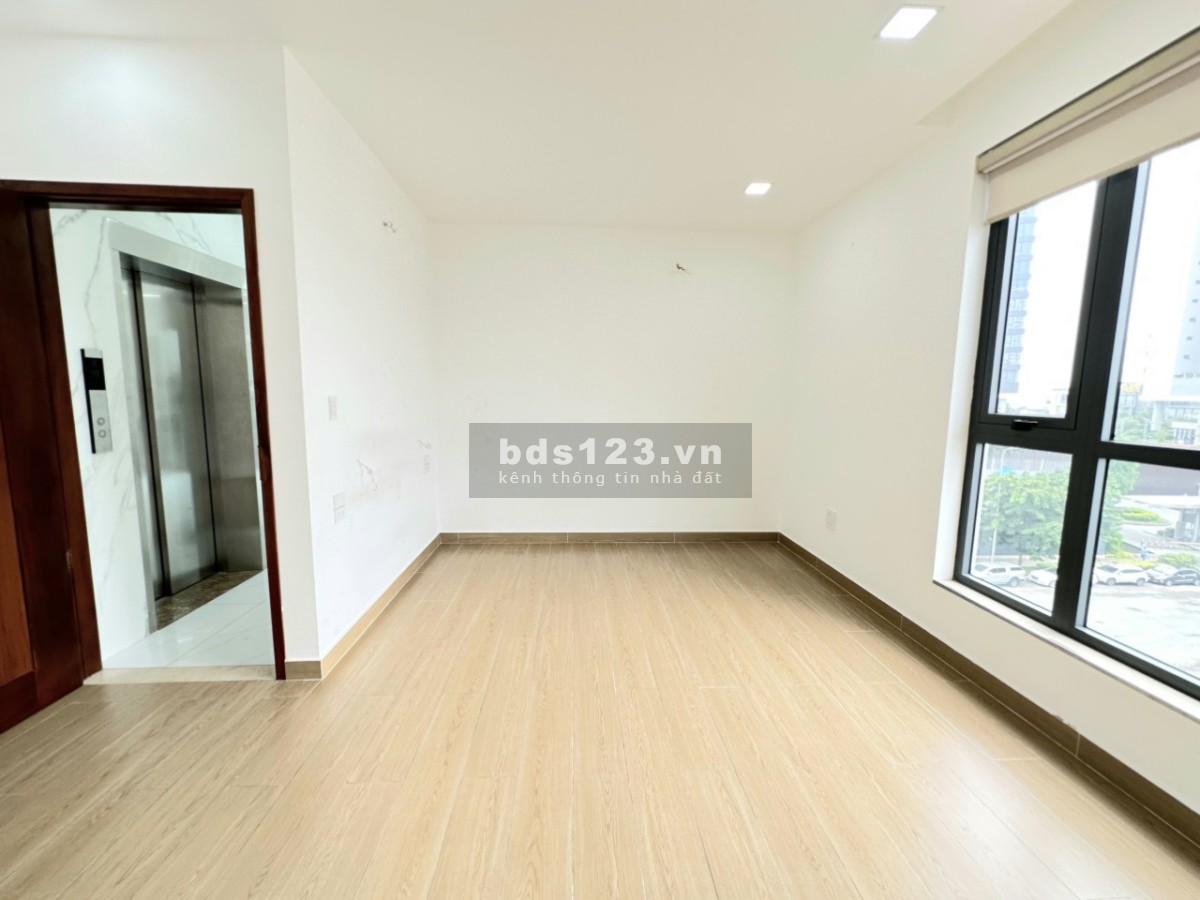 Cho thuê căn góc Mystery view siêu đẹp, nhà mới tinh giá 140 triệu
