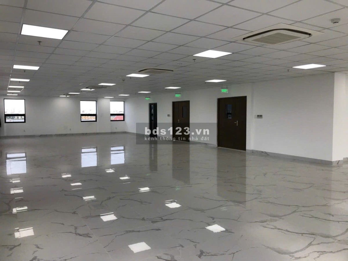Cho thuê văn phòng 35 A - B - C Núi Thành - Hải Châu - Đà Nẵng. Diện tích 90m2 - 215m2