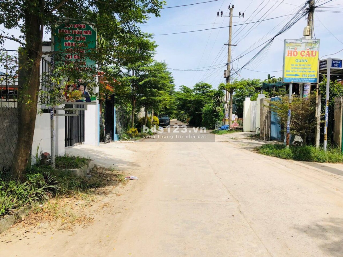 Chính chủ cần bán lô đất nền Tích Phú 7. Diện tích 180M2. Giá đầu tư 4xx triệu + HTV