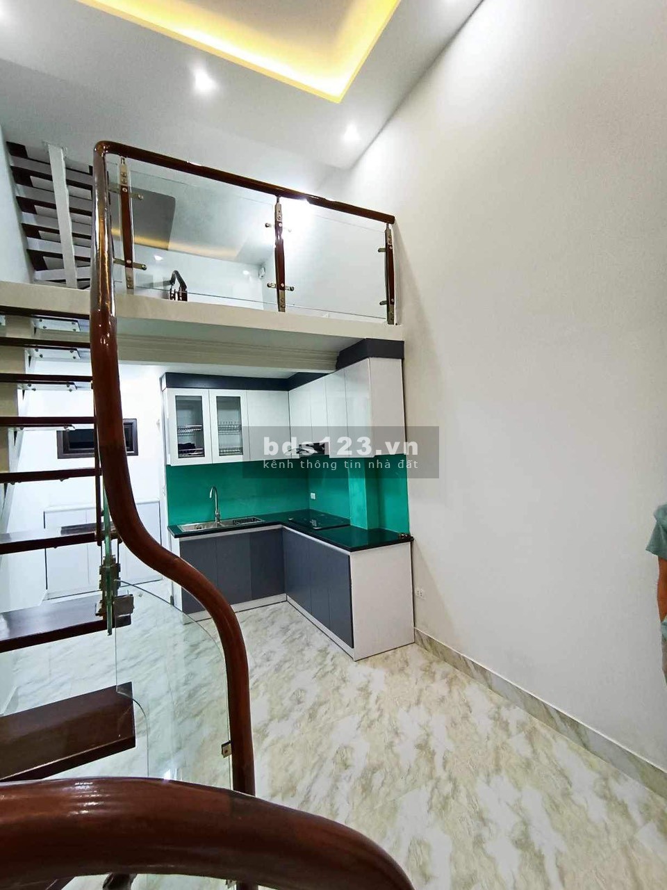 Bán nhà căn Hoa hậu Đống Đa - Nhỏ xinh 5 tầng - Ngõ rộng thoáng - Gần hồ Ba Mẫu!3.2 tỷ Đống Đa