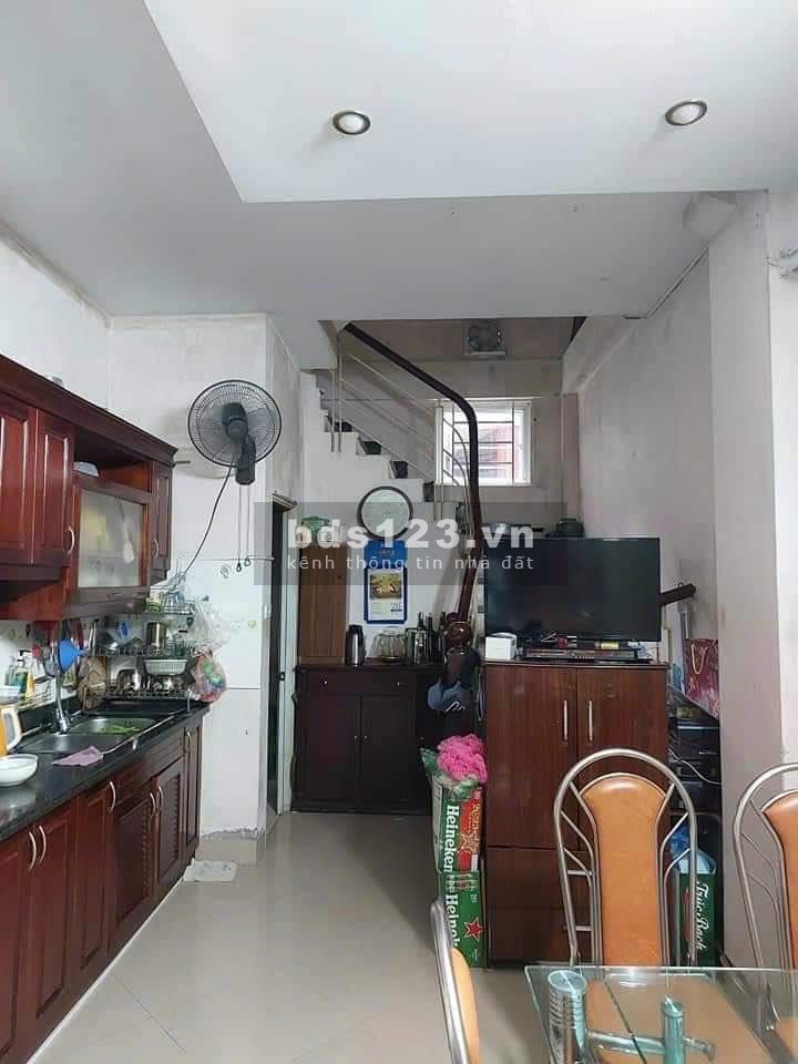 Bán nhà phố Quang Trung, ngõ oto tránh cách nhà 10m, 39m2 - Giá chỉ 4,6 tỷ.