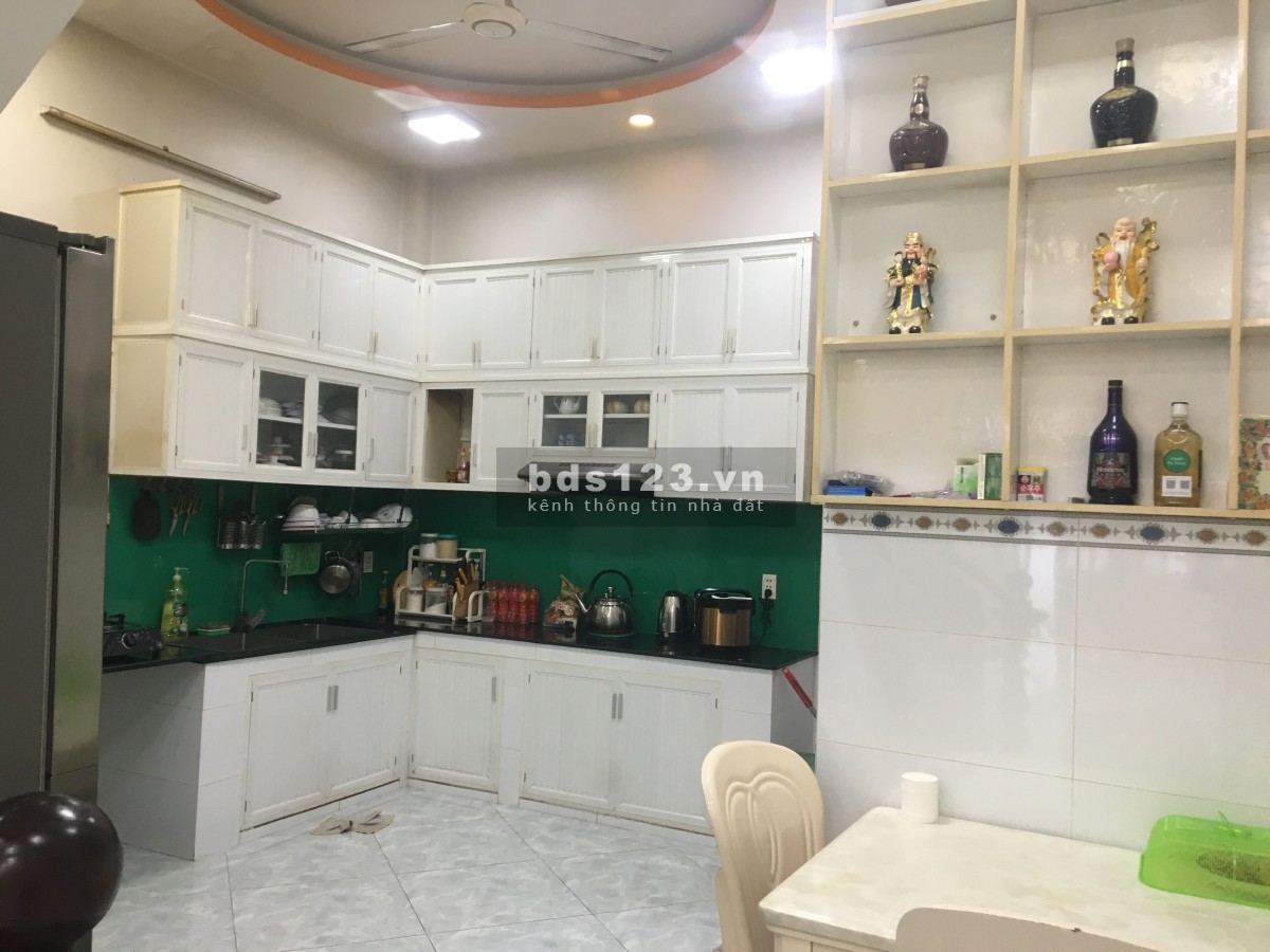 Bán Nhà HXH Nguyễn Hữu Thọ, DT 4.7x16, Q7, Giá Chỉ 6.5 Tỷ