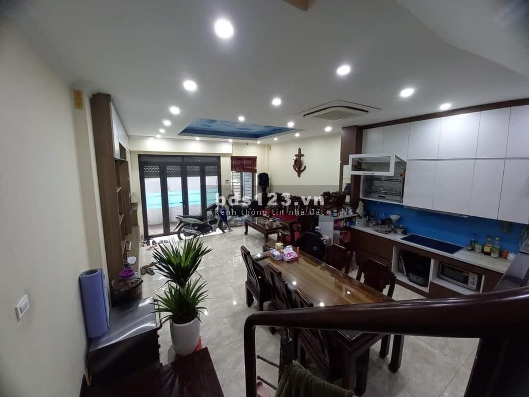 Chính chủ bán gấp nhà mặt phố Lý Thường Kiệt kinh doanh đỉnh – 42 m2 - 9,8 tỷ.
