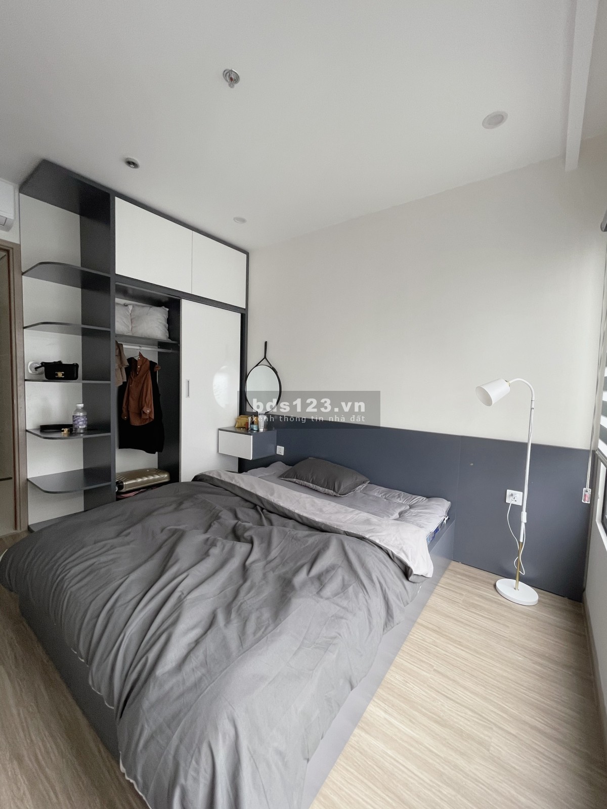 Bán gấp căn 2n1vs phân khu GS3 full đồ, dự án Vinhome Smart city