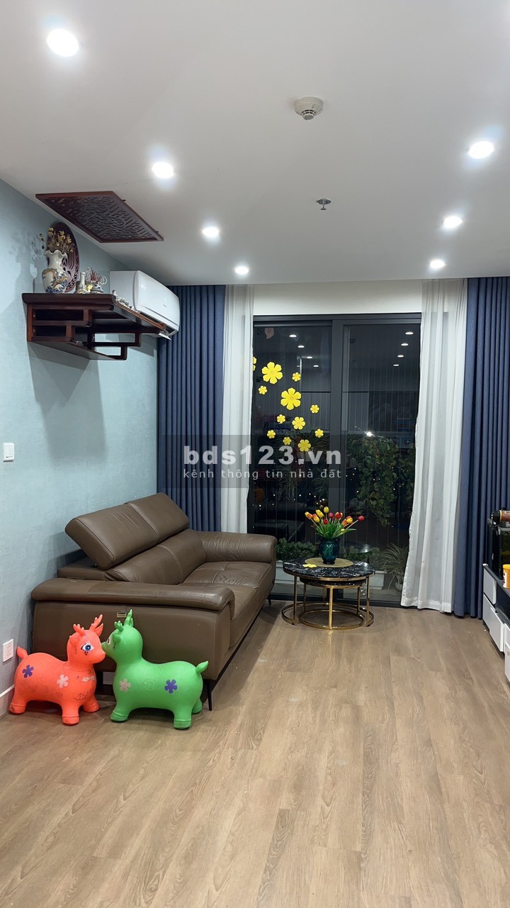 Bán cắt lỗ căn 2 ngủ 1 vs dự án Vinhome Smart City Tây Mỗ full đồ